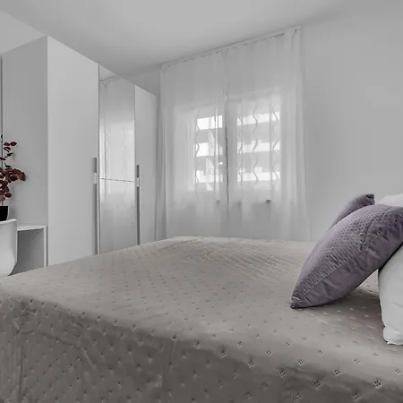 Luxury Sea View Jadra - Free Parking In Garage Appartement *